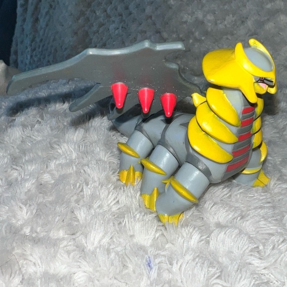 Pokemon Jakks Pacific Figure - Giratina, 2008, Rare, Missing Wing 2” - Picture 2 of 10